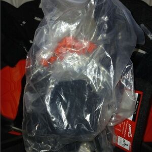 Leatt Black Knee Braces